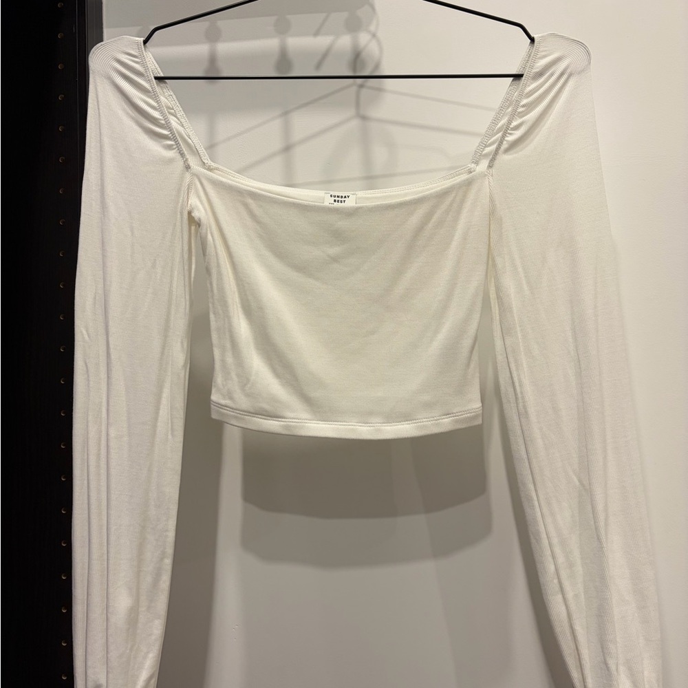 Aritzia Sunday Best White Long Sleeve Crop Top